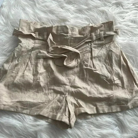 Tan linen high waisted shorts - Picture 1 of 6